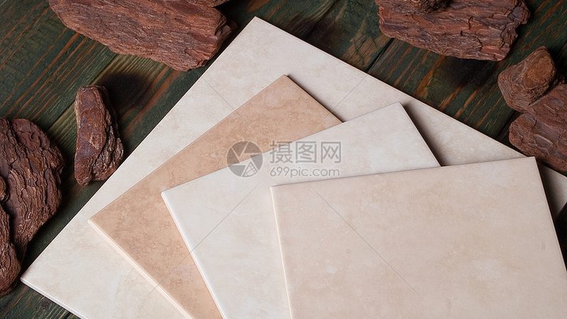 通体大理石瓷砖与抛釉砖：环保之选的较量